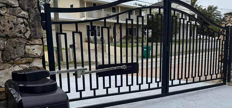 Swing Gate Opener with Keypad Chillum